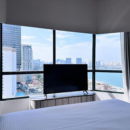 Ascott Gurney Penang Hotel Джордж Таун Екстериор снимка A bedroom at the hotel