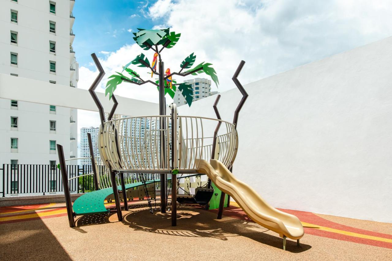 Ascott Gurney Penang Hotel Джордж Таун Екстериор снимка Playground at the condominium